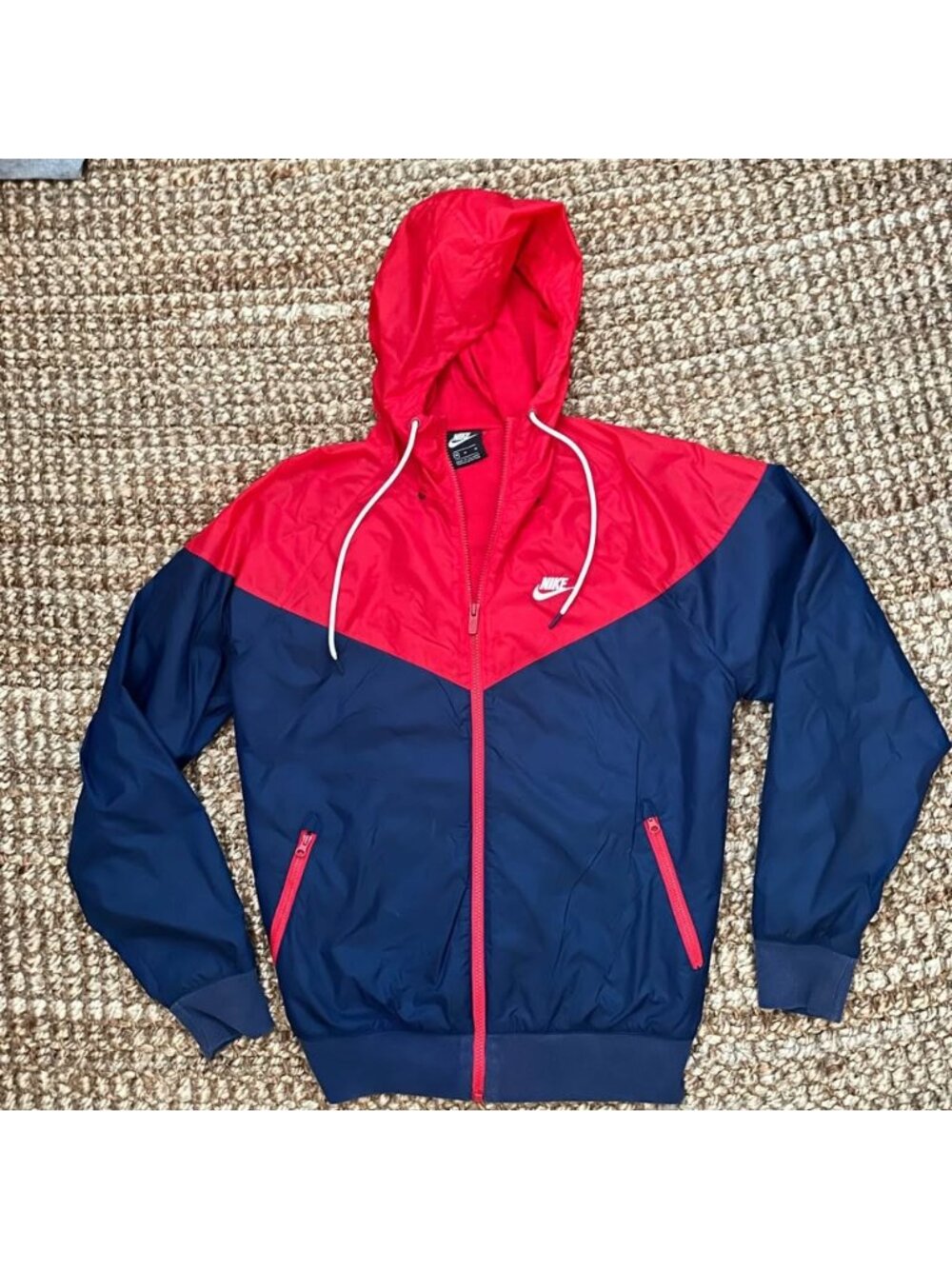 Nike Men's Windrunner Full Zip Hooded Jacket Red Navy Blue Medium Windbreaker